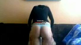 Amateurs engage in hardcore sex in the garsoniera apartment.