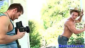 Som štíhly gay jock, dostávam zadok vyvŕtaný svalnatým kulturistom po saniach jeho kokota