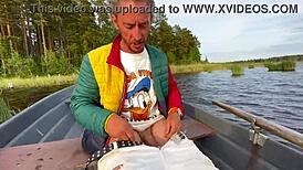 أزواج هاوية جنس قارب خارجي مضحك