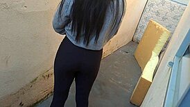 Love seeing girlfriend in tight pants on street