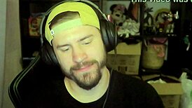 I cant defeat slug girl monster