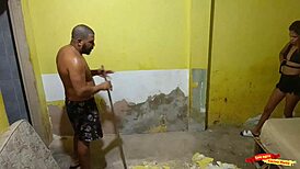 Seduzir O Pedreiro Que Meu Marido Contratou