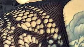 Hey, Watch Blondebunny8 Milf Stretch Her Big Clit with Huge Dildo!