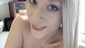 Instagram model caught dancing on webcam 😏