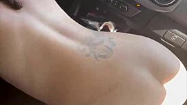 Streetwalker didn't notice I came inside her during raw public action