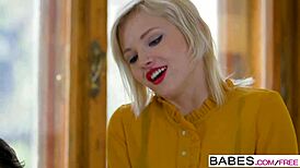 Zazie Skymm uhasí kancelárske chute rýchlym horúcim sexom