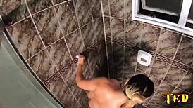 wanessa boyer prepares for her first scene with big cock on hardbrazil