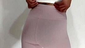 Siganjue-小少妇情趣睡衣开档黑丝袜疯狂自慰，没男人的滋味是真难受