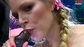 Tunteellinen HD blowbang eurooppalaisilla huorilla bizarre-fetissibukkakessa