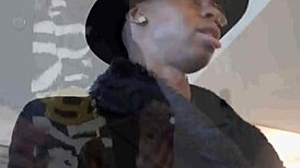 Learn how to lick pussy right for holidays with christy and tstyles