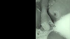 sexy amateurs playing in bathtub for cumshot!