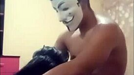 una gatita enjoying the mambo