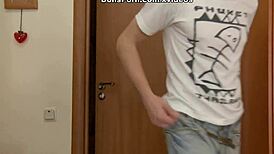 Nøgne sexdukker i amatør sexbånd scene 1