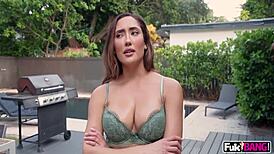 Chloe Amour Catches Creampie!