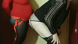 crossdresser enjoys ass to mouth 😏