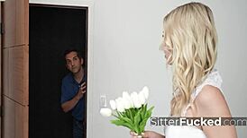 베이비시터 클라이언트 아내 웨딩 드레스 몰래 입다 잡혀