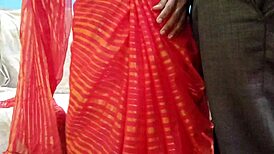 पिंक साड़ी पहनी भाभी को रोक नहीं सका, देवर ने जोर से चोदा