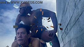 Daddyblackxxx1 fucks ericsockz outdoors! 🔥