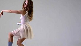 flexible teen ursula fe stretches nude in the gym with acrobatic softcore poses