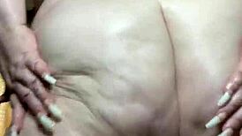 i cant hide evrything, especially my big ass