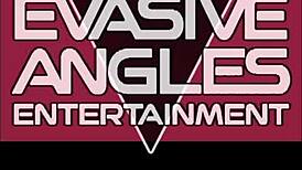 Он забија огромни курац у њену тесну пичицу