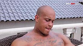 Maromba, are you cumming with that big cock?