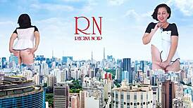 Can you believe this giant lady with no panties in the city?