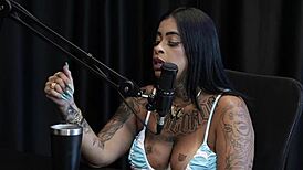 Morena, show me those tits! You thought you couldn't with gay and trans.