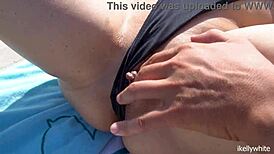 Φίλε, το δημόσιο σεξ στην παραλία ήταν τρελό άγριο με ξυρισμένη πουτάνα