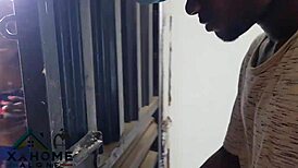 Vakoilen naapurin itsetyydytystä, niin kuuma!