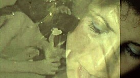 Hé, hallani akarod a titkos életemet a vintage bisexuális tabu szórakozásban?