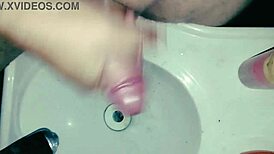 Bad Wolf28's Solo Masturbation Session!