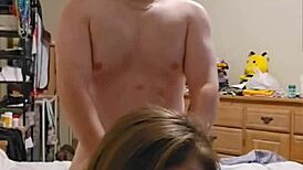 Sexy milf jezdí na obličeji a pak se nechá šukat 😍