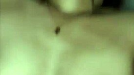 恥ずかしがり屋のオフィスマネージャーが夜遅くに発情