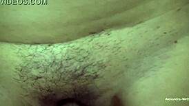 Uhvaćena od pastorke dok jebem njenog muža u hentai orgiji