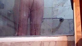 Pelado na sauna gay enjoying a steamy big ass massage