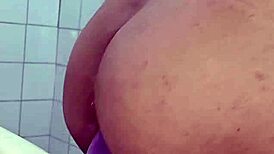 Gay Guy Suffers Pain But Enjoys Full Penetration