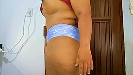 Ebony milf gets super horny and films herself masturbating solo