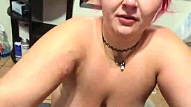 Amber gets on her knees to suck daddy's cock in homemade fun