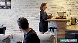 LadyLyne welcomes her guest with kinky neighborhood fun