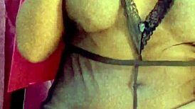 Licking pussy to squirt