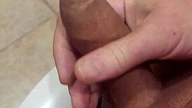 Solo Masturbation Session With Detailed Stroking