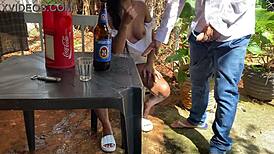 velho de 60 anos bangs a young latina chick at a public bar