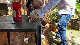 velho de 60 anos bangs a young latina chick at a public bar