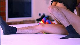 Hermana Linda y el Compañero de Su Hermanastro en Hotel Escondido