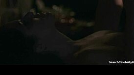 Shiri Appleby Bikin Kaget di Serial Girls 2012-2016 Adegan Toplessnya Gila!