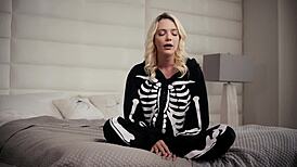 gorgeous blonde kenna james banged hard by nathan bronson