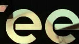 Alice Murkovski poses for photoshoot with skinny teen model.