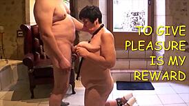 Suzi’s Kerstcadeau wordt geil met geile rijpe slavin vriendin