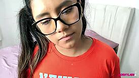 Ivanna d�az fucks peruvian teen in apartment after bumble meetup